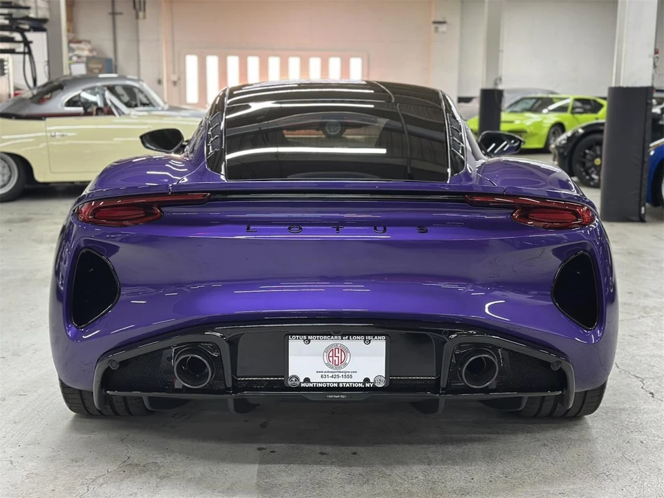 2026 Lotus Emira - Image 5 of 31