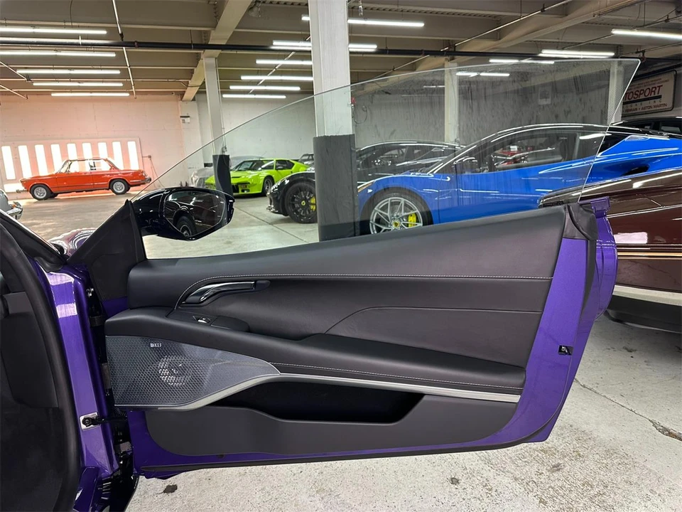 2026 Lotus Emira - Image 27 of 31