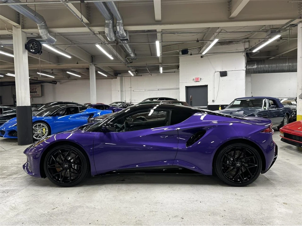 2026 Lotus Emira - Image 7 of 31