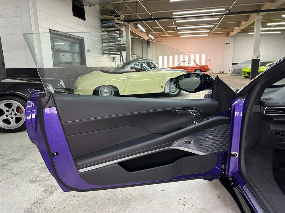 2026 Lotus Emira - Image 26 of 31