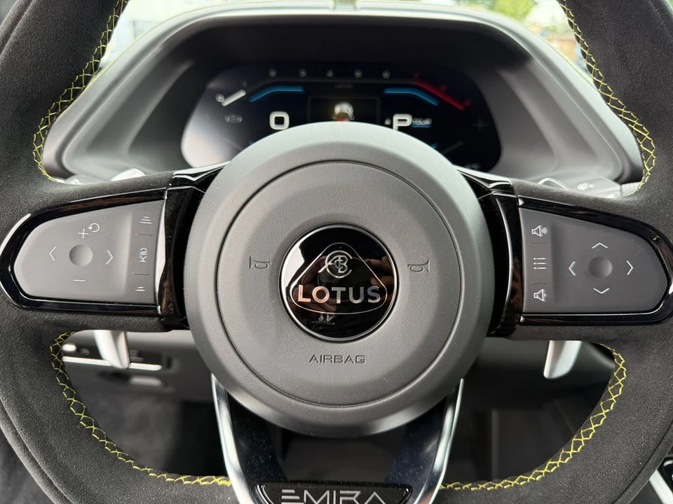 2026 Lotus Emira - Image 20 of 25