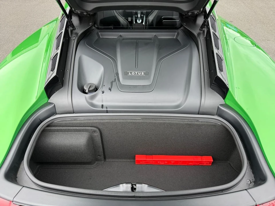 2026 Lotus Emira - Image 22 of 25