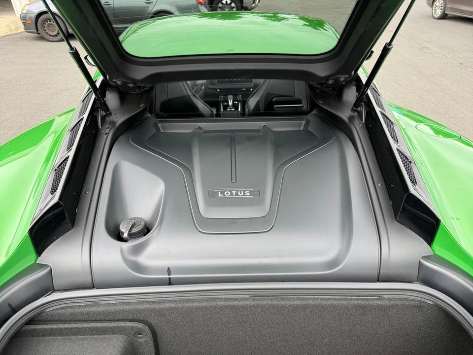 2026 Lotus Emira - Image 21 of 25
