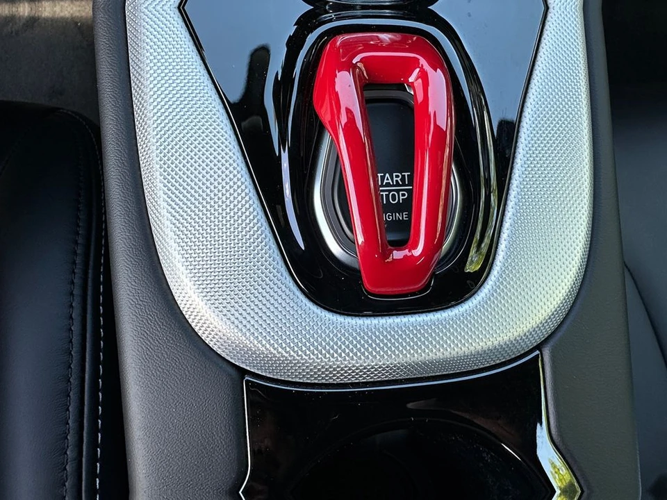2026 Lotus Emira - Image 20 of 29