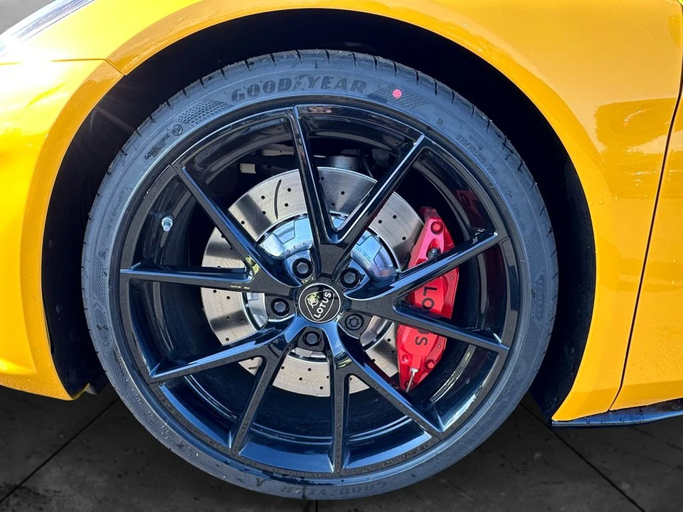 2026 Lotus Emira - Image 14 of 28