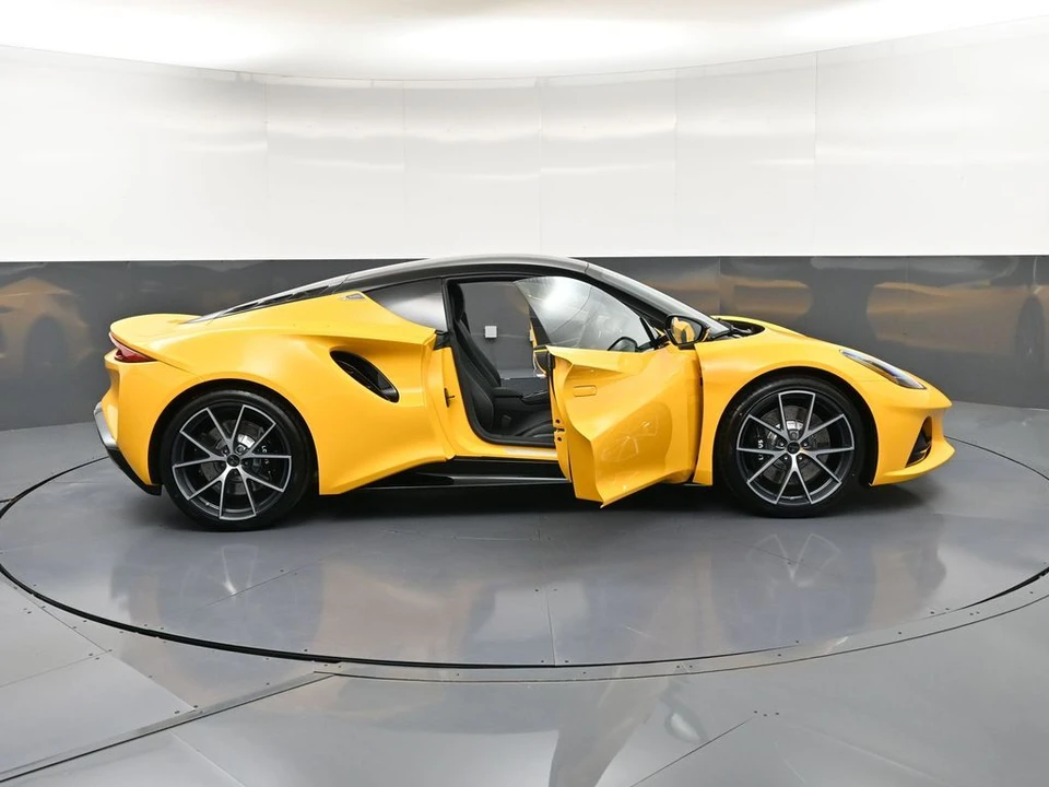 2026 Lotus Emira - Image 31 of 31