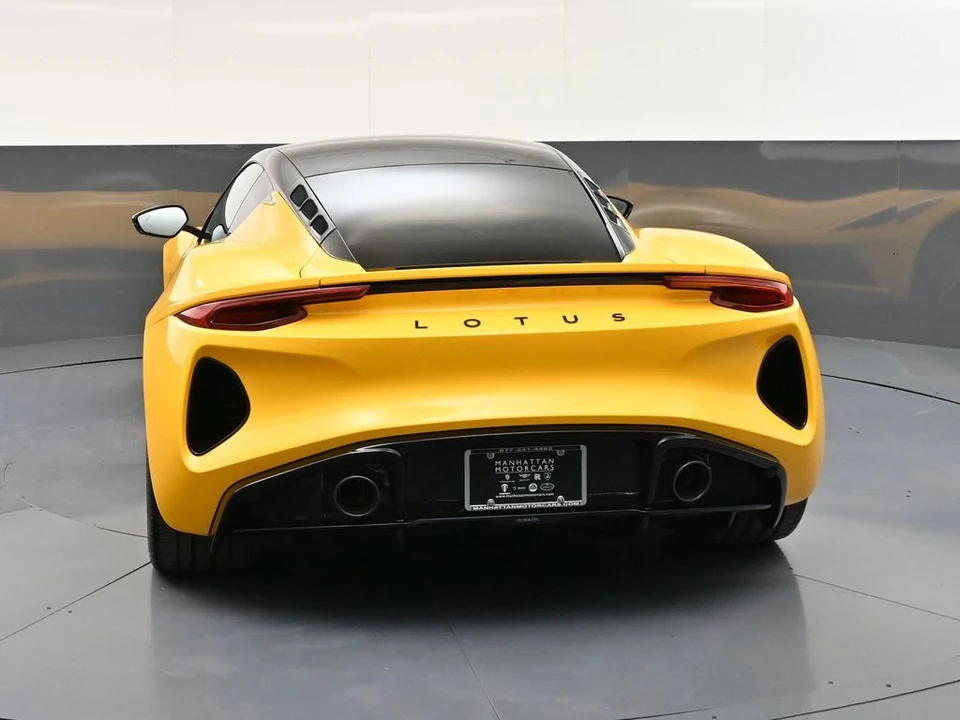 2026 Lotus Emira - Image 7 of 31