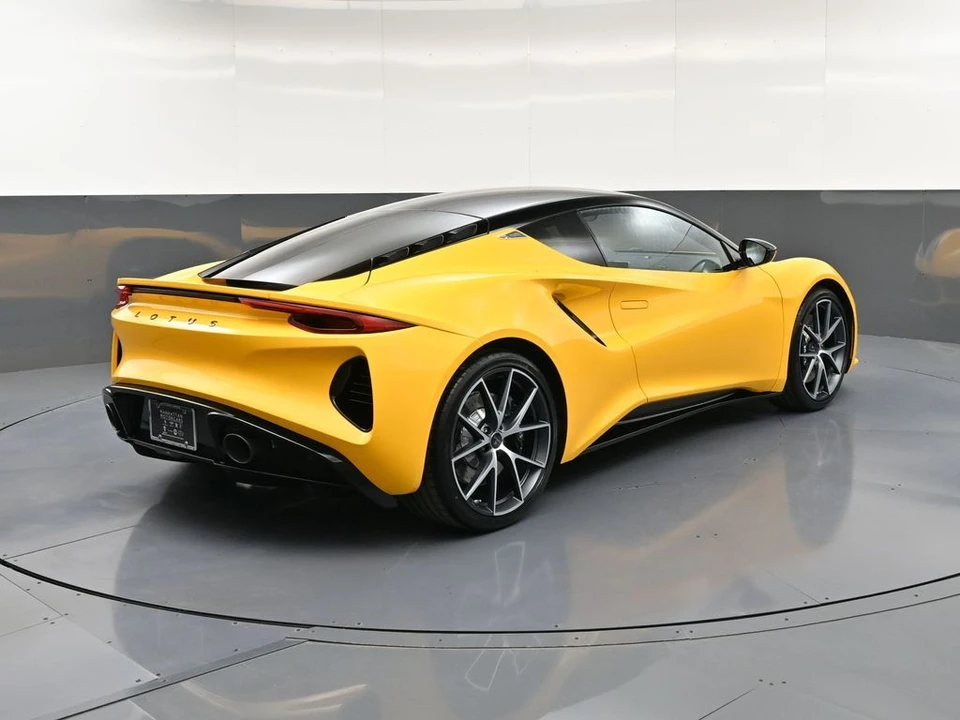 2026 Lotus Emira - Image 8 of 31