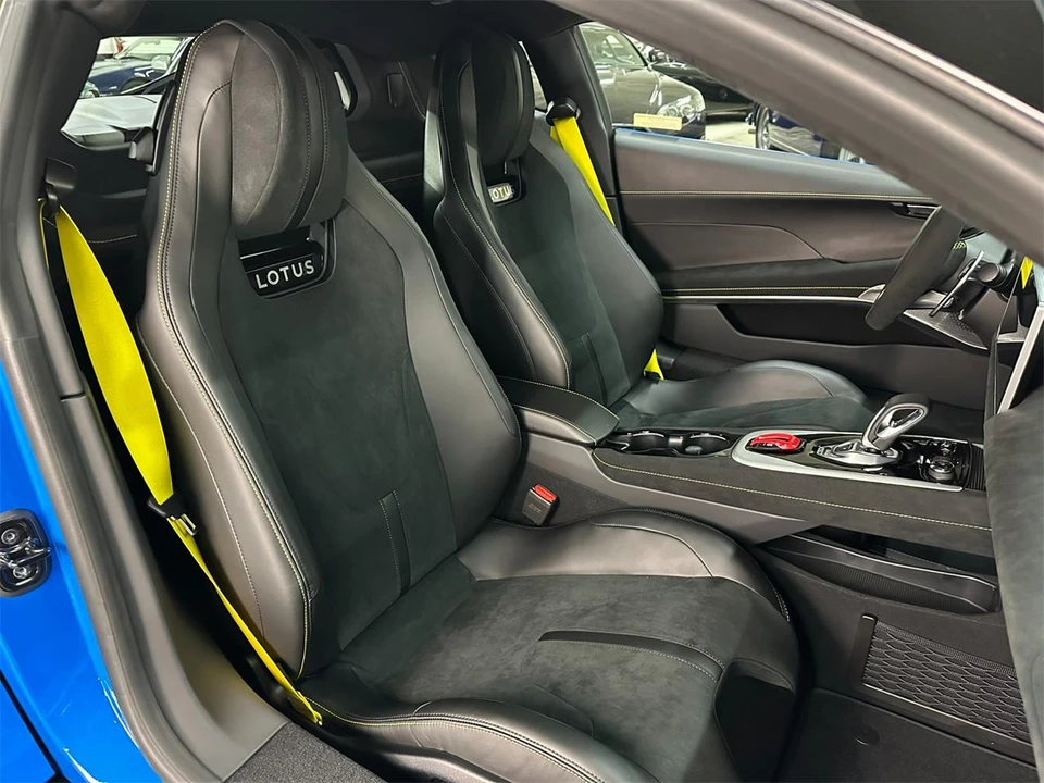 2026 Lotus Emira - Image 18 of 31
