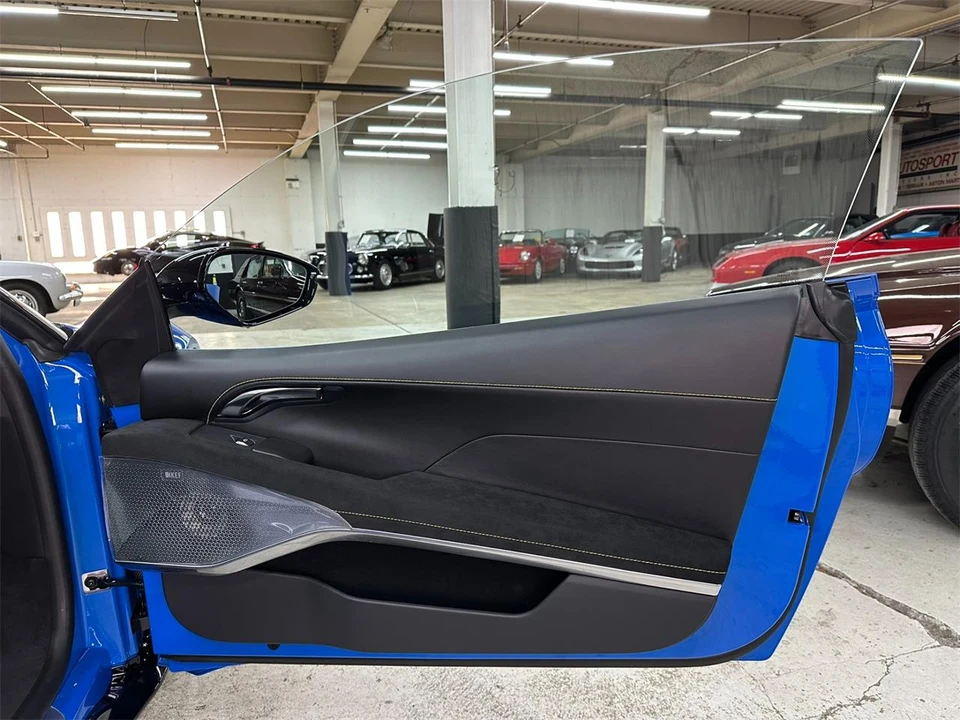 2026 Lotus Emira - Image 28 of 31