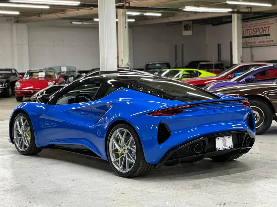 2026 Lotus Emira - Image 4 of 31