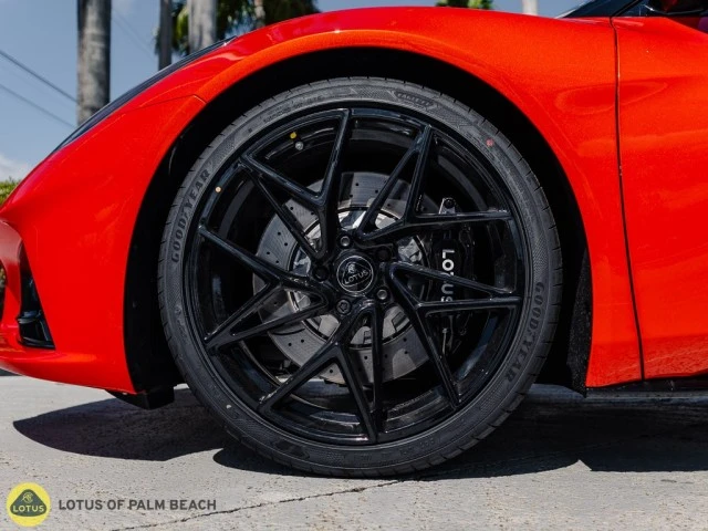 2026 Lotus Emira - Image 17 of 26