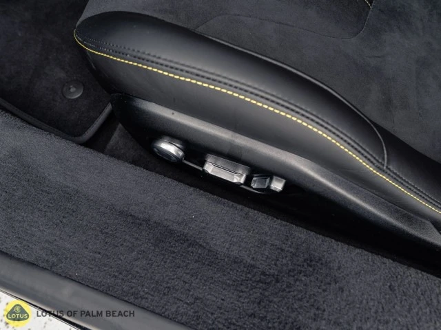 2026 Lotus Emira - Image 15 of 27