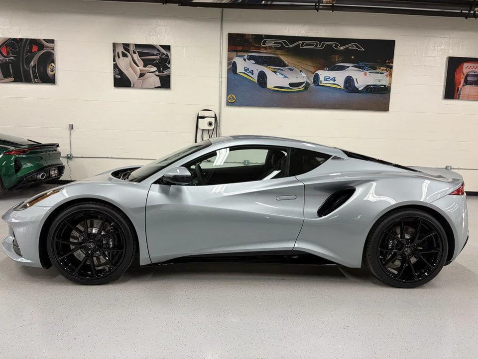 2026 Lotus Emira - Image 6 of 31
