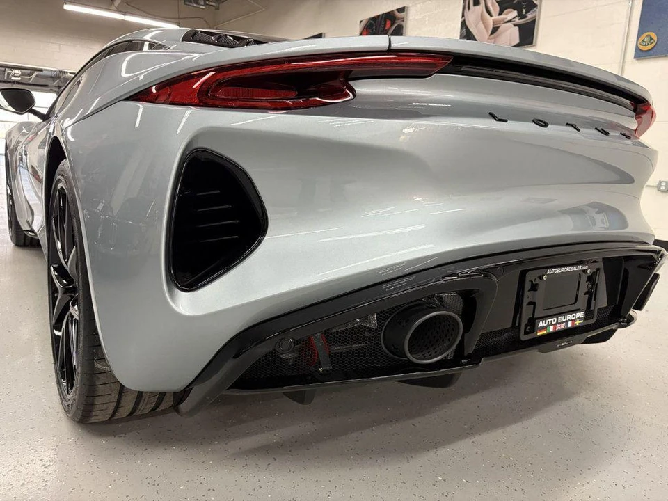 2026 Lotus Emira - Image 12 of 31