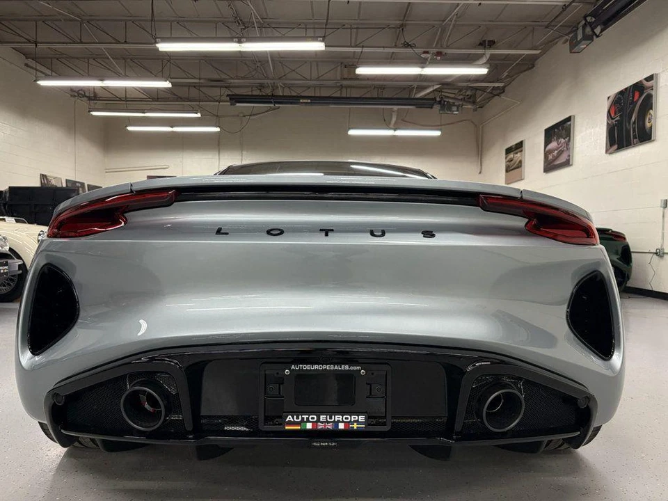 2026 Lotus Emira - Image 13 of 31
