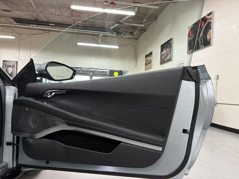 2026 Lotus Emira - Image 23 of 31
