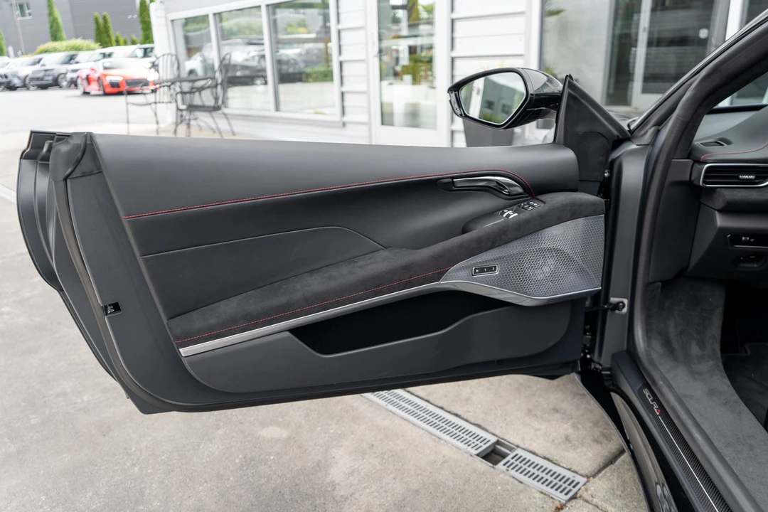 2026 Lotus Emira - Image 9 of 31