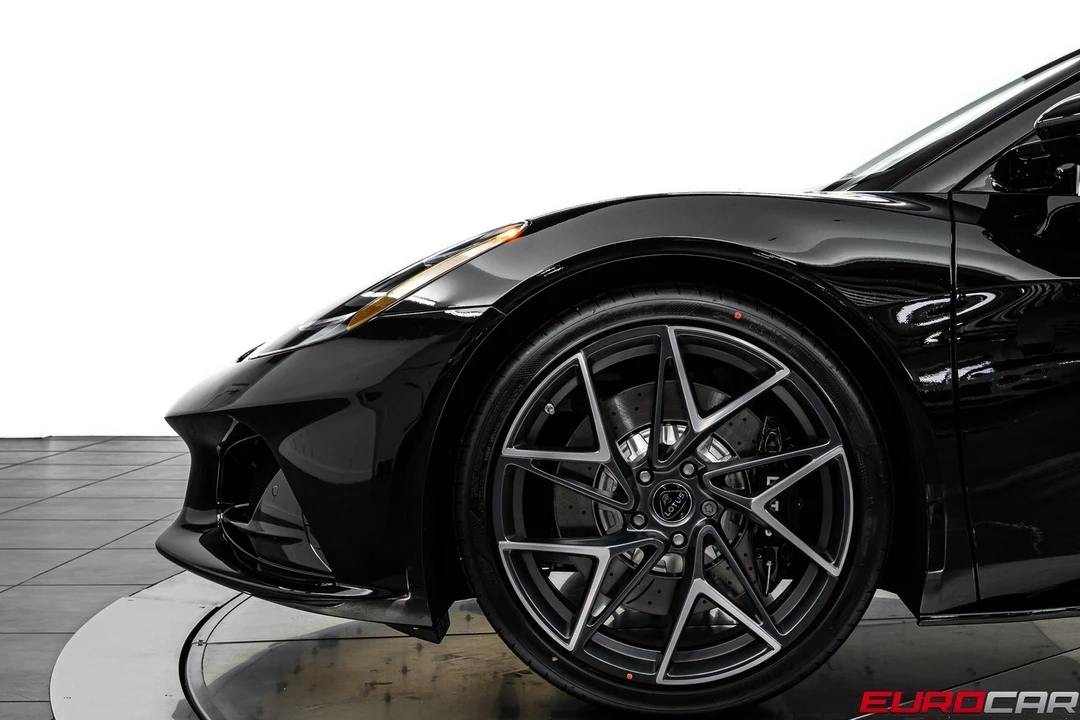 2026 Lotus Emira - Image 13 of 31