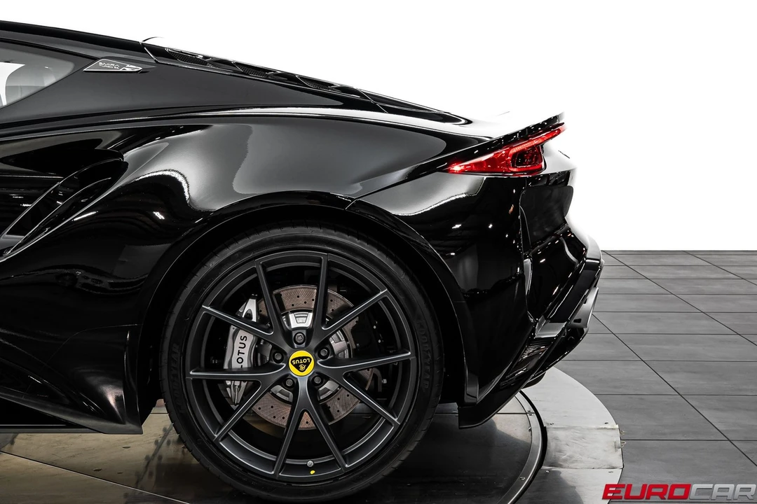 2026 Lotus Emira - Image 16 of 31