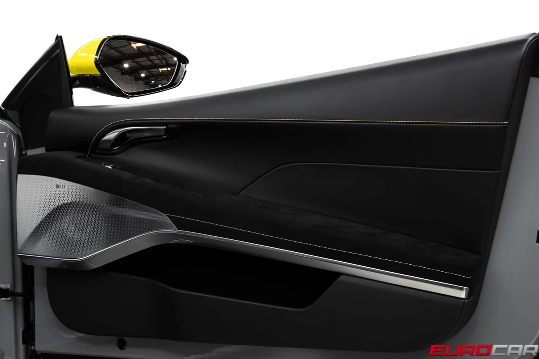 2026 Lotus Emira - Image 28 of 31