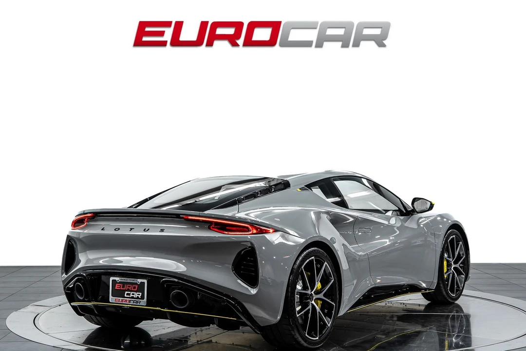 2026 Lotus Emira - Image 5 of 31