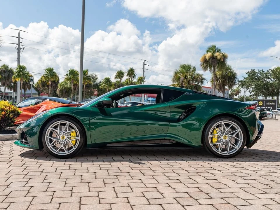 2026 Lotus Emira - Image 18 of 20