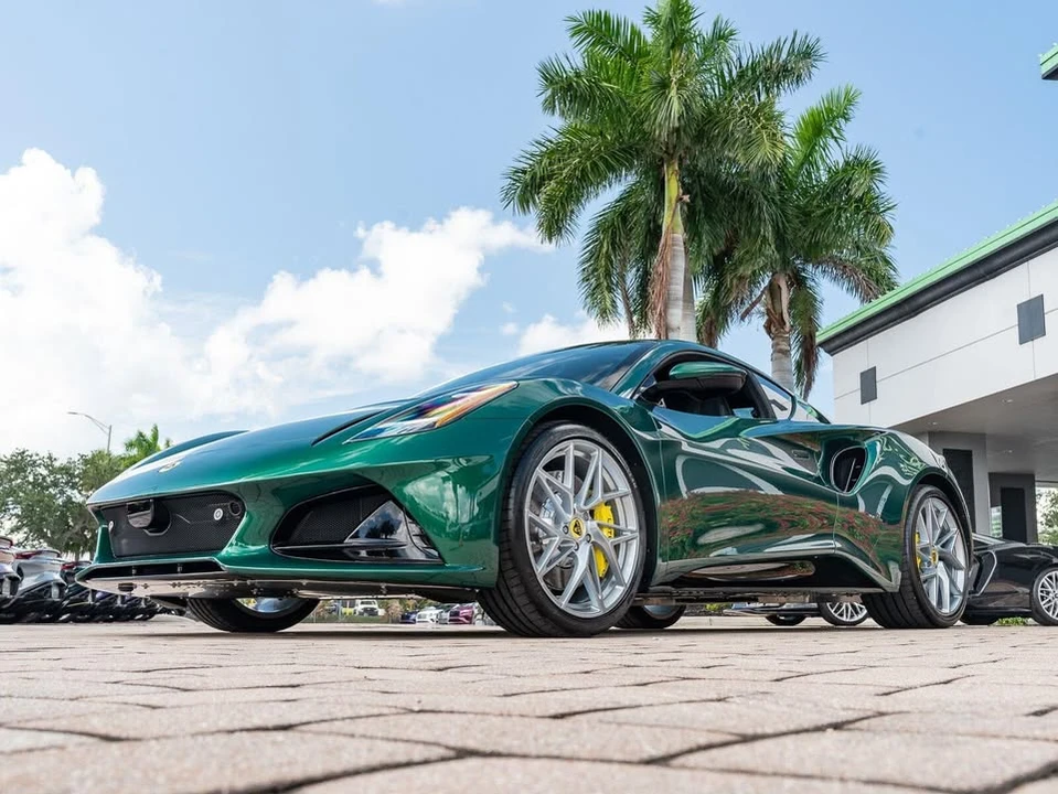 2026 Lotus Emira - Image 5 of 20