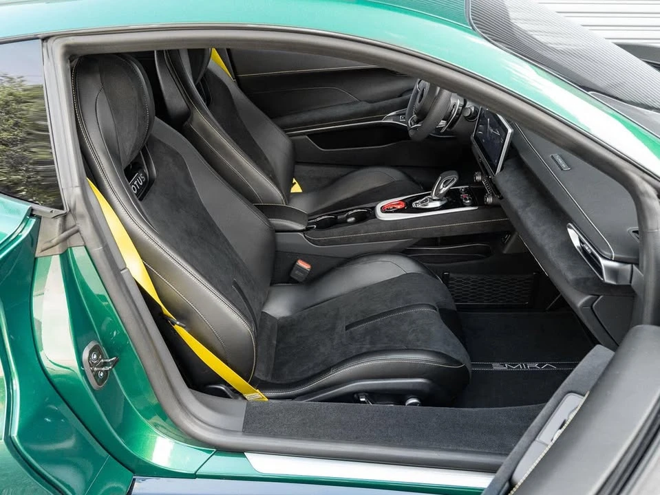 2026 Lotus Emira - Image 13 of 20