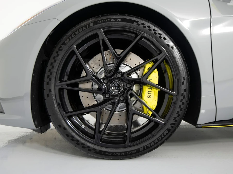 2026 Lotus Emira - Image 9 of 31
