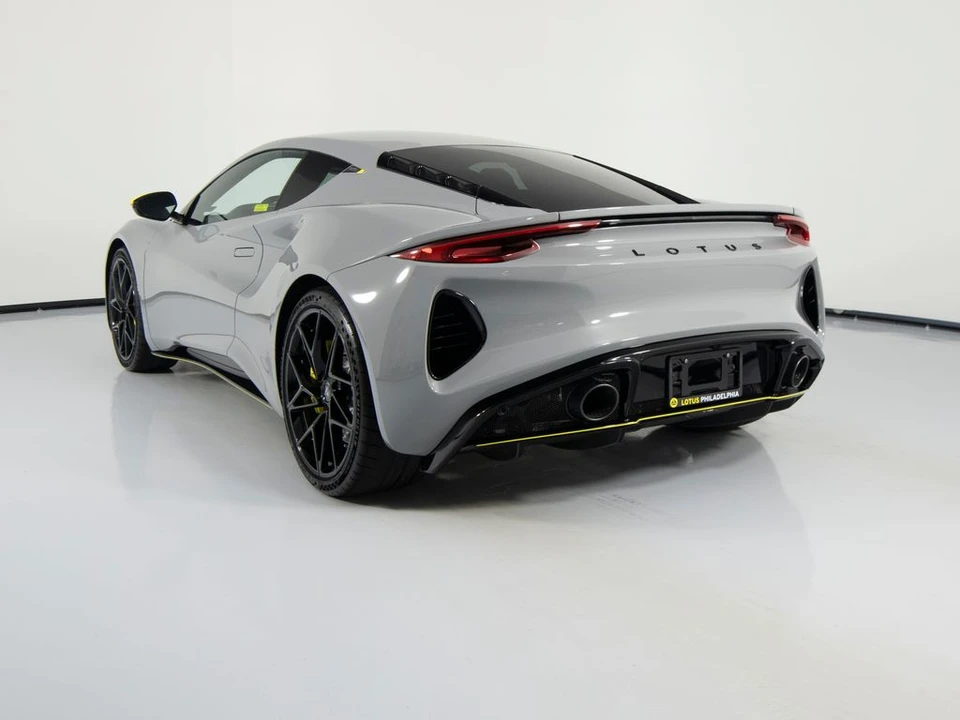 2026 Lotus Emira - Image 7 of 31