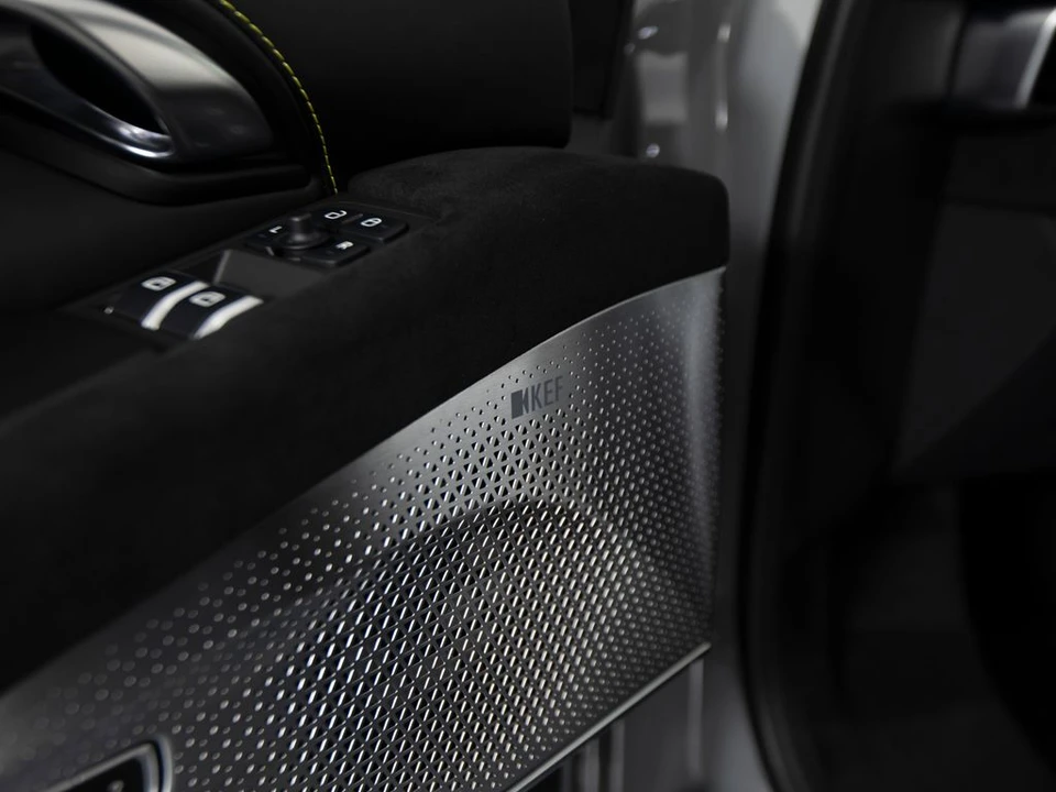 2026 Lotus Emira - Image 13 of 31