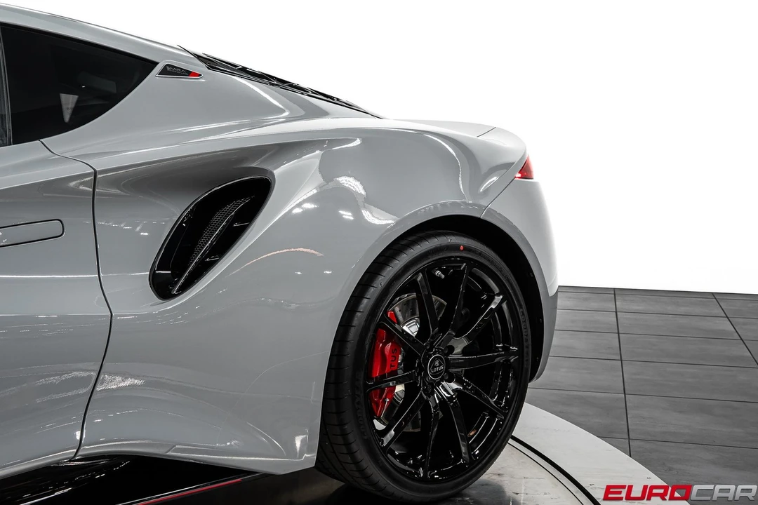 2026 Lotus Emira - Image 14 of 31