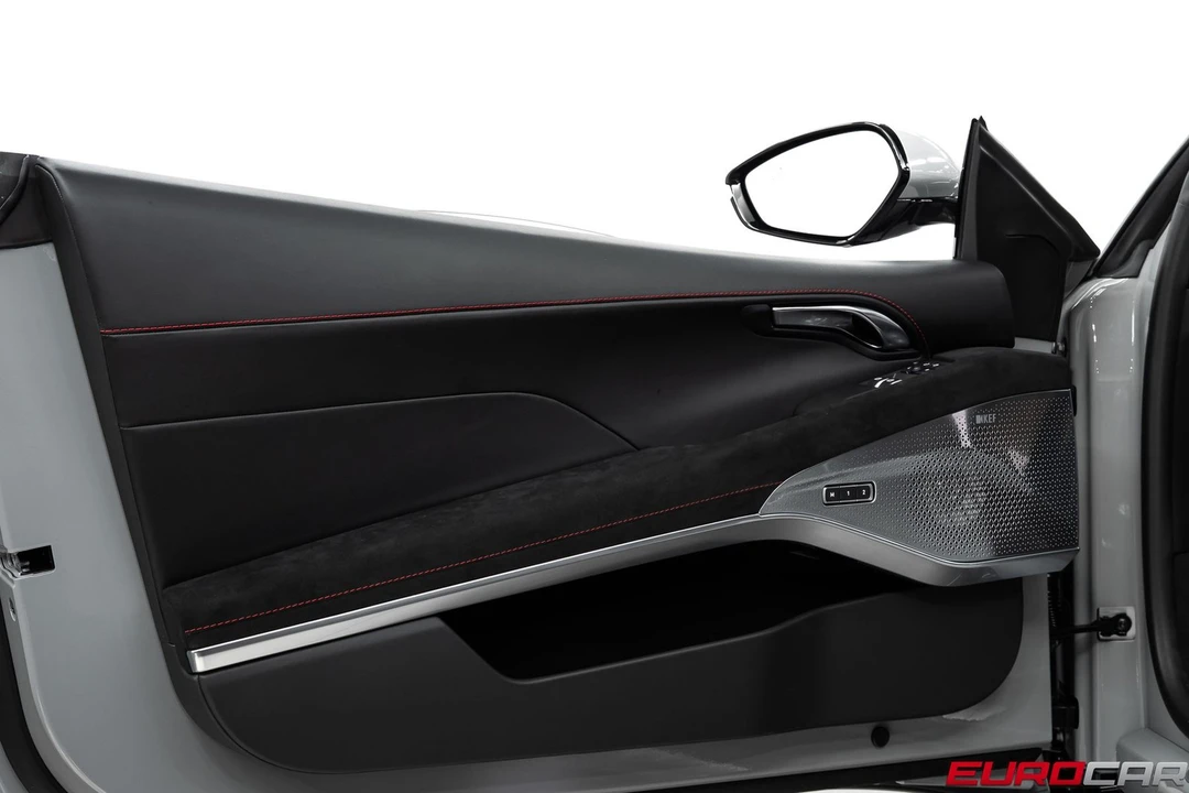 2026 Lotus Emira - Image 26 of 31