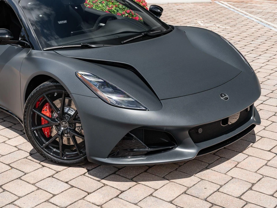 2026 Lotus Emira - Image 8 of 31