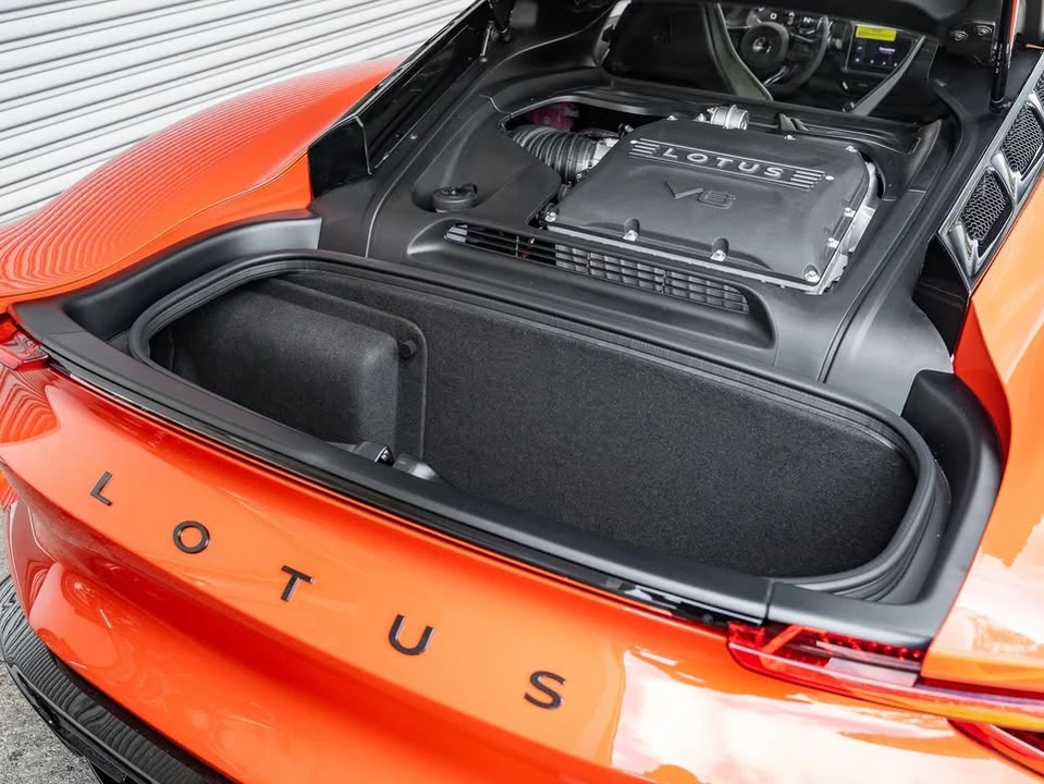 2026 Lotus Emira - Image 18 of 19