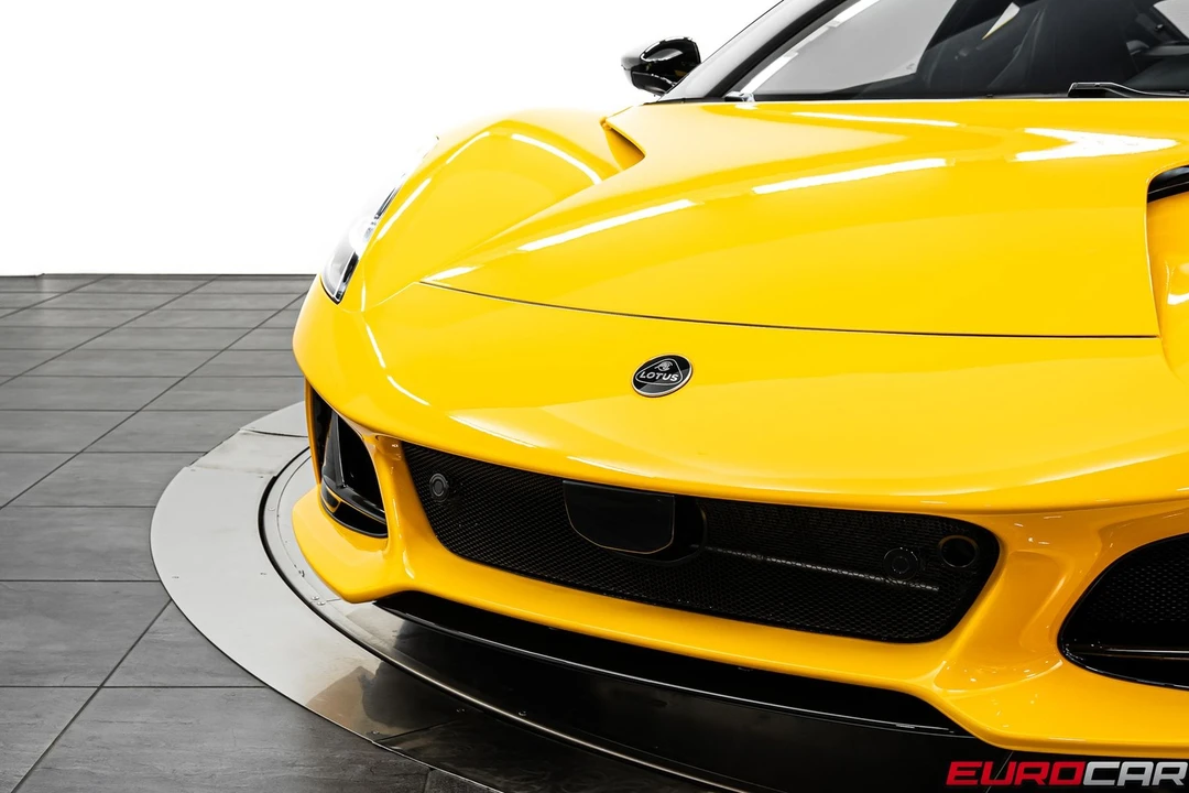 2026 Lotus Emira - Image 10 of 31