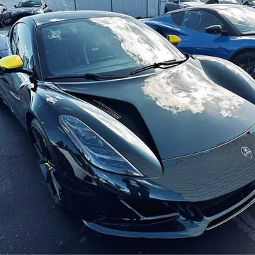 2026 Lotus Emira V6 SE Racing Line
