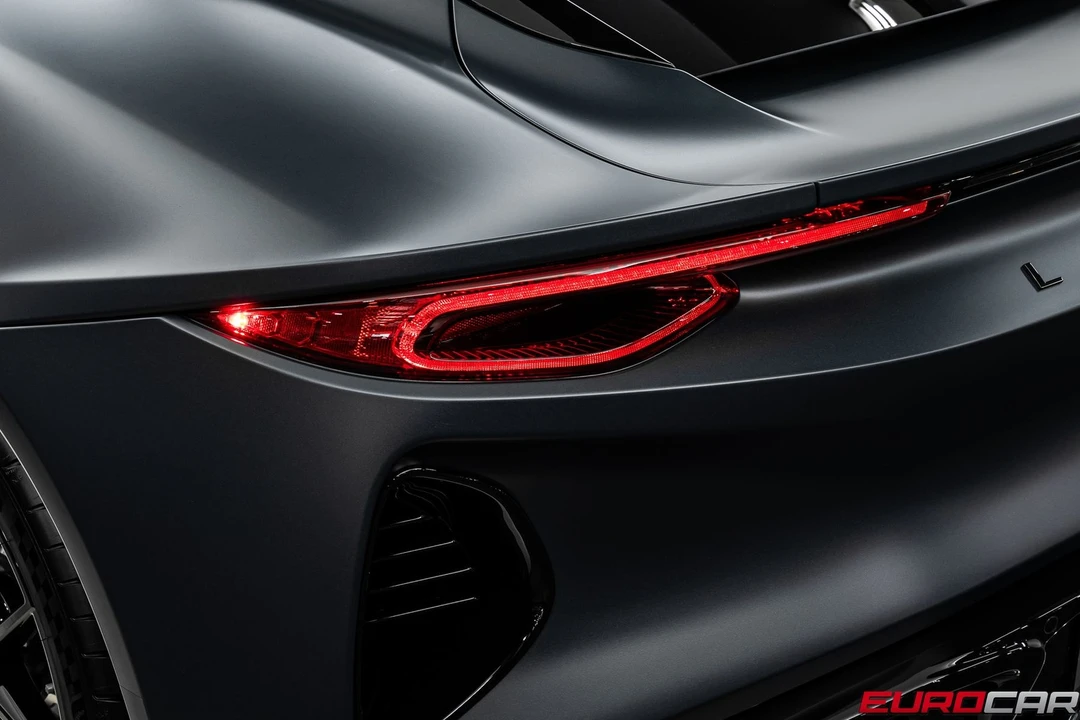 2026 Lotus Emira - Image 20 of 31