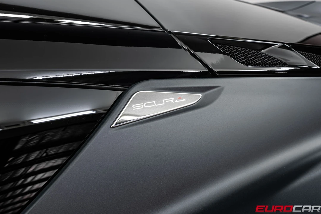 2026 Lotus Emira - Image 14 of 31