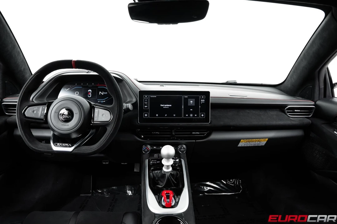 2026 Lotus Emira - Image 27 of 31