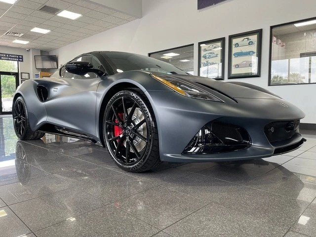 2026 Lotus Emira - Image 8 of 31
