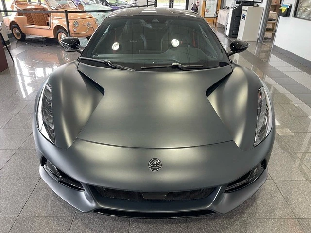 2026 Lotus Emira - Image 7 of 31