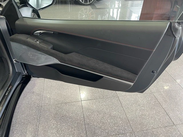 2026 Lotus Emira - Image 29 of 31