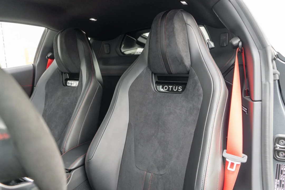 2026 Lotus Evora - Image 8 of 31