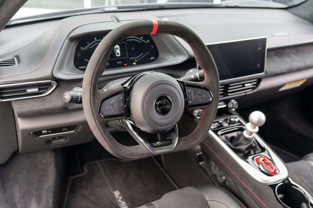 2026 Lotus Evora - Image 11 of 31