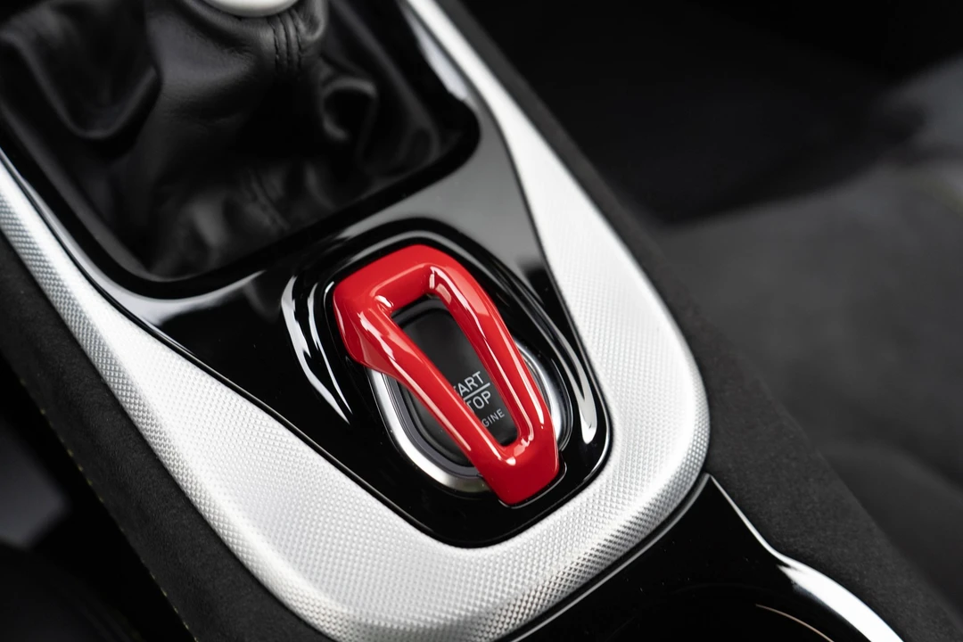 2026 Lotus Evora - Image 22 of 31