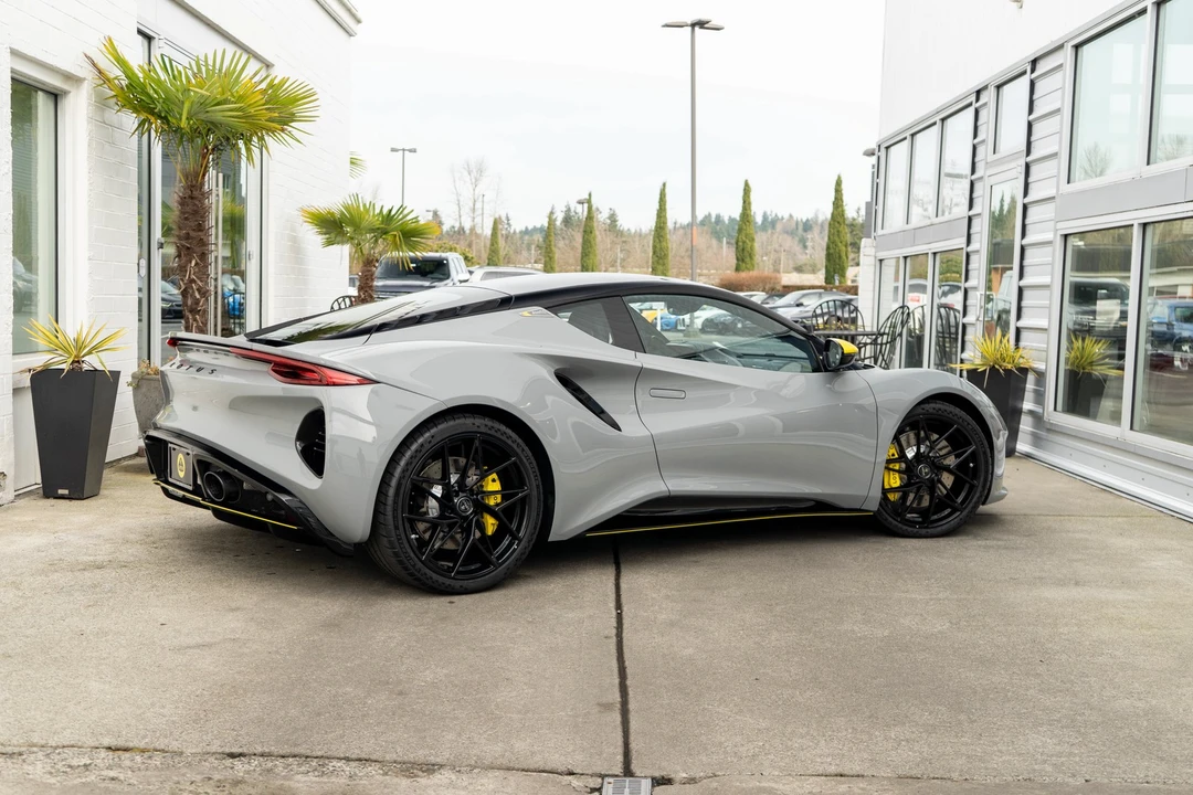 2026 Lotus Evora - Image 7 of 31