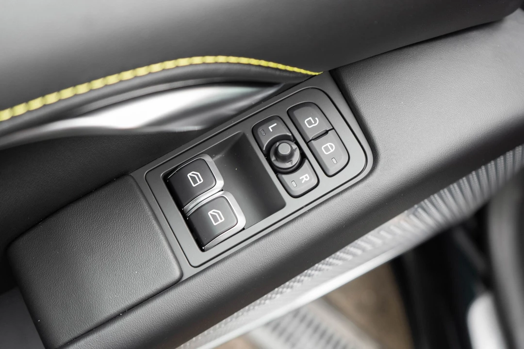 2026 Lotus Evora - Image 10 of 31