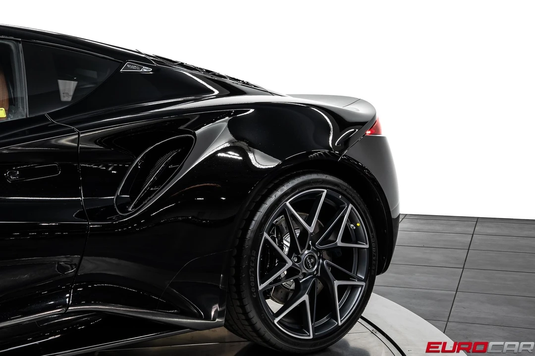 2026 Lotus Evora - Image 14 of 31